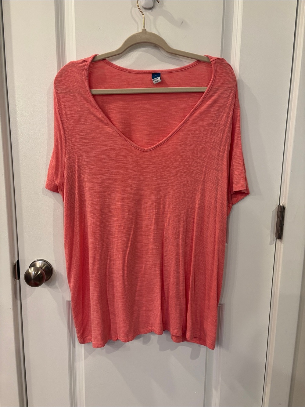 Old Navy Coral V-Neck Short Sleeve Tee